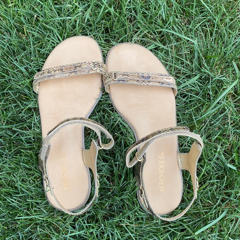 NEW Aerosoles sandal